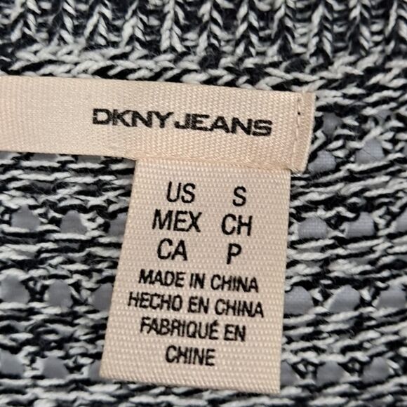 DKNY Jeans Cardigan Sweater NWOT - Picture 4 of 12